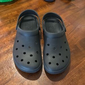 Men’s black size 12 crocs